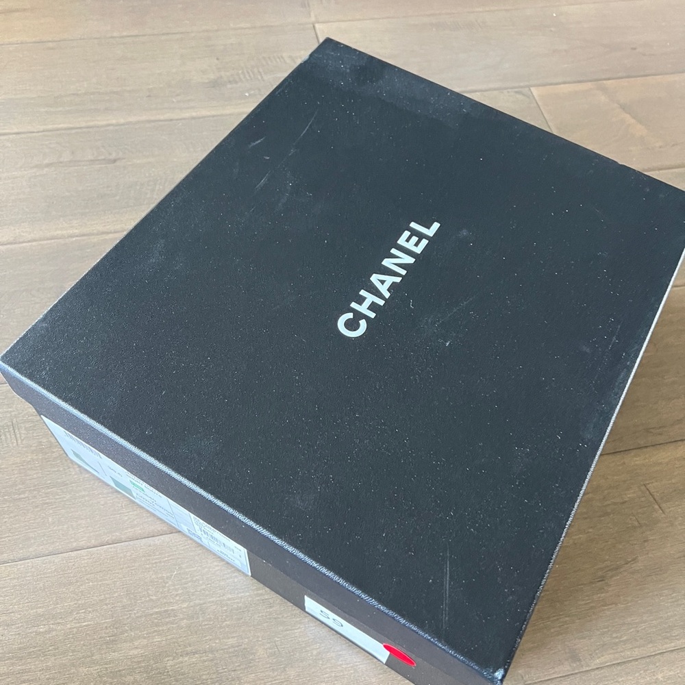 Chanel empty gift box-large